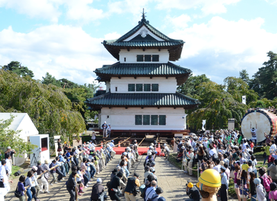 「弘前城天守曳戻しイベント」名称公募！(2026.2.13)