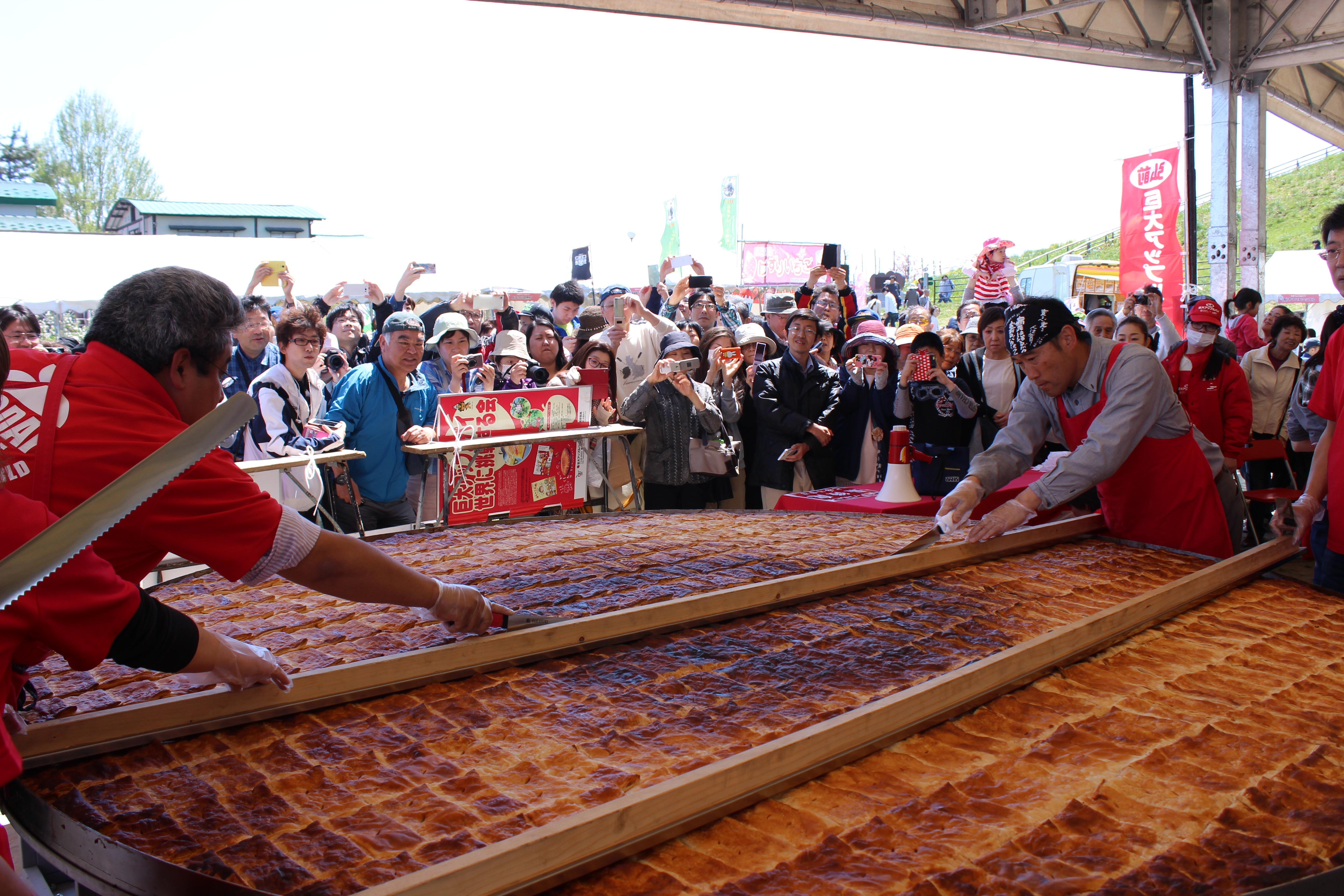 巨大アップルパイ