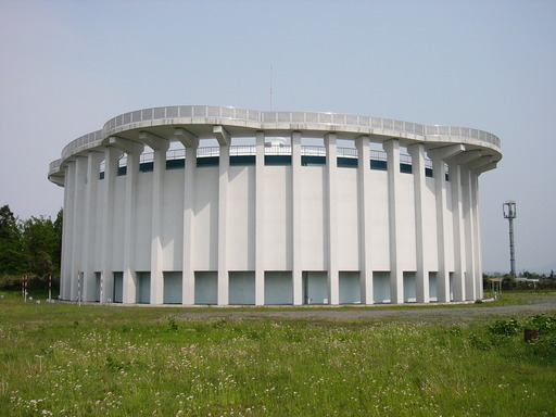 常盤坂配水池（きれいにした水を貯めるタンク）