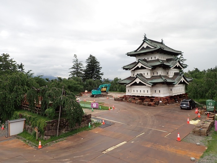 【参考】1次回転前(天守基礎耐震補強工事作業構台から撮影)の画像 【参考】1次回転前(天守基礎耐震補強工事作業構台から撮影)の画像