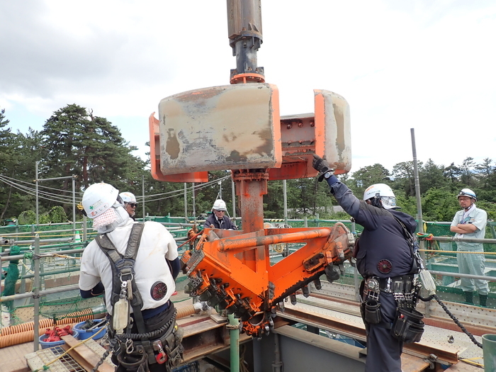 機械掘削用ドリル(南西杭打設箇所)の画像