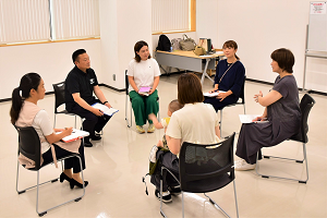 ひろさき子育てつながり隊との対話集会の様子