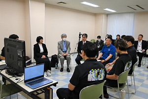 青森県生成AI活用推進協議会との対話集会の様子