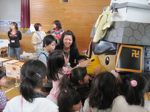 三大小学校バザー