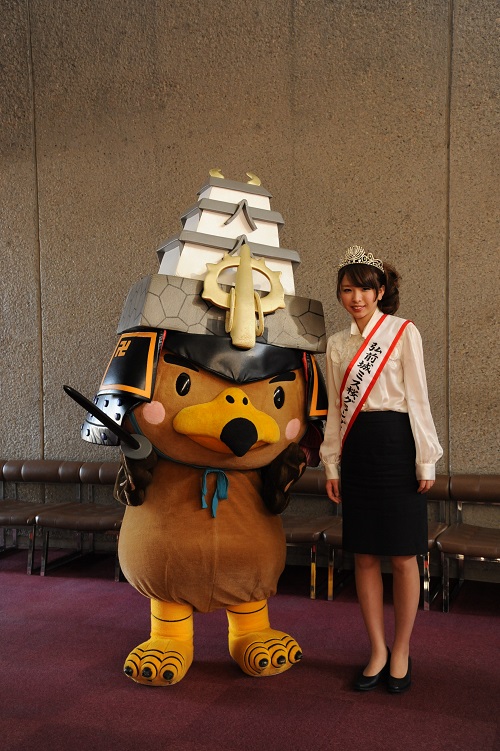 弘前城ミス桜グランプリ佐藤あゆみさんとツーショット